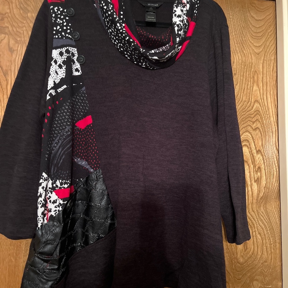 Ali Miles 1x Black Blouse- Red White